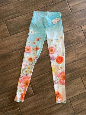 Niyama Sol Wild and Free Barefoot Leggings - Rare/Discontinued Style